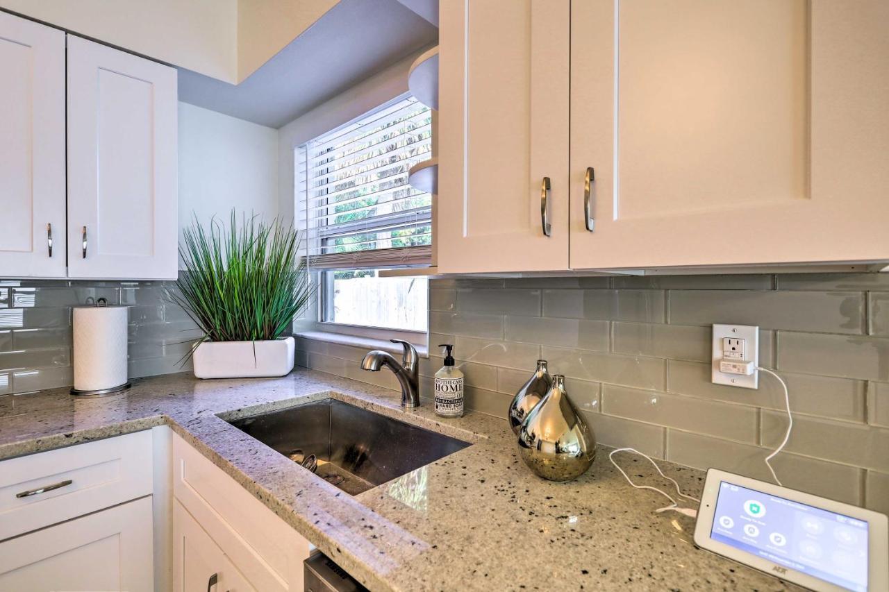 Cute And Cozy Florida Duplex Walk To Beaches! شاطئ كوكوا المظهر الخارجي الصورة