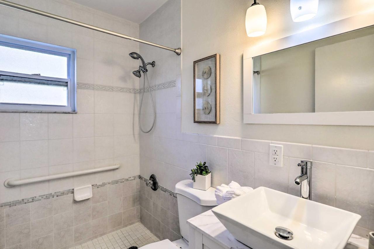 Cute And Cozy Florida Duplex Walk To Beaches! شاطئ كوكوا المظهر الخارجي الصورة